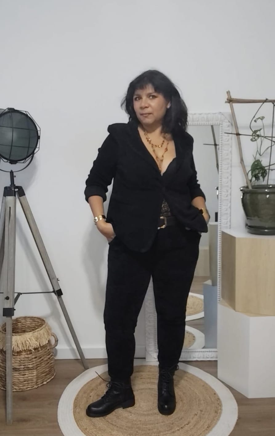 “Lou” look – price of the complete look given as an indication only (optional accessories)