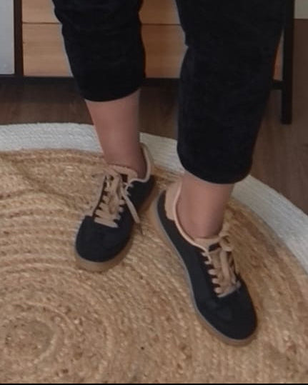 Comfortable urban sneakers – casual style