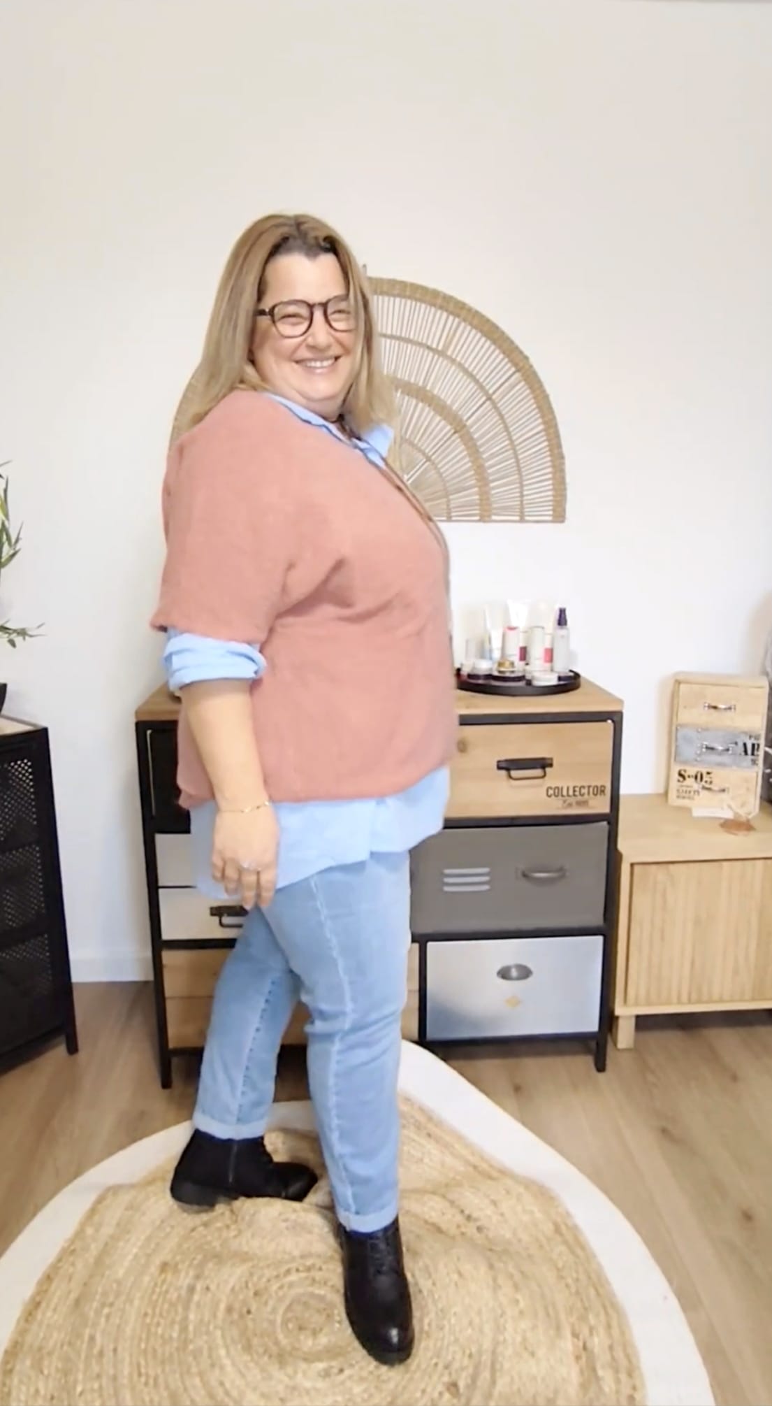 Look “Lili" ·prix du look complet donné à titre indicatif (accessoires optionnels)