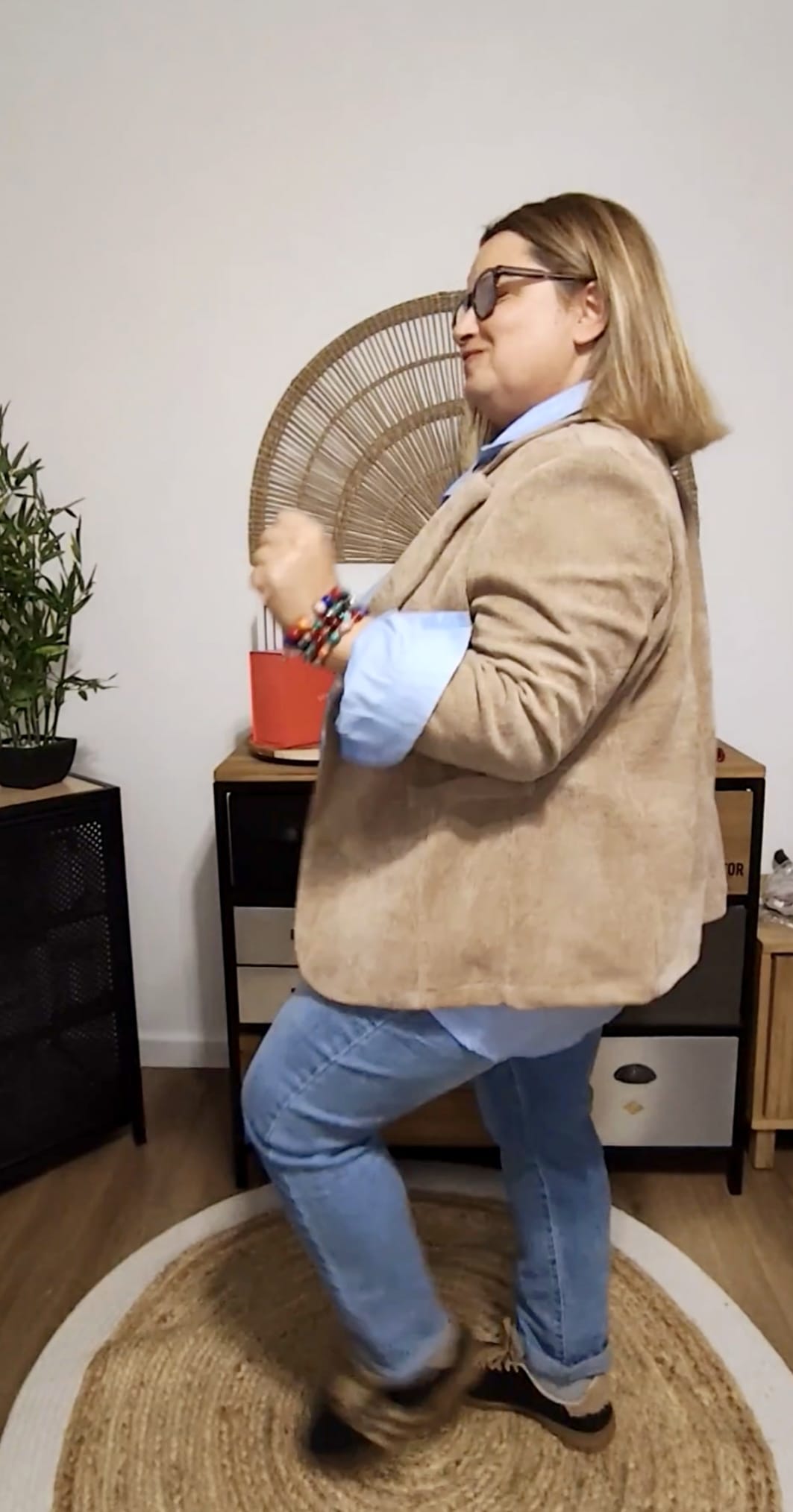 Look “Lili" · prix du look complet donné à titre indicatif (accessoires optionnels)