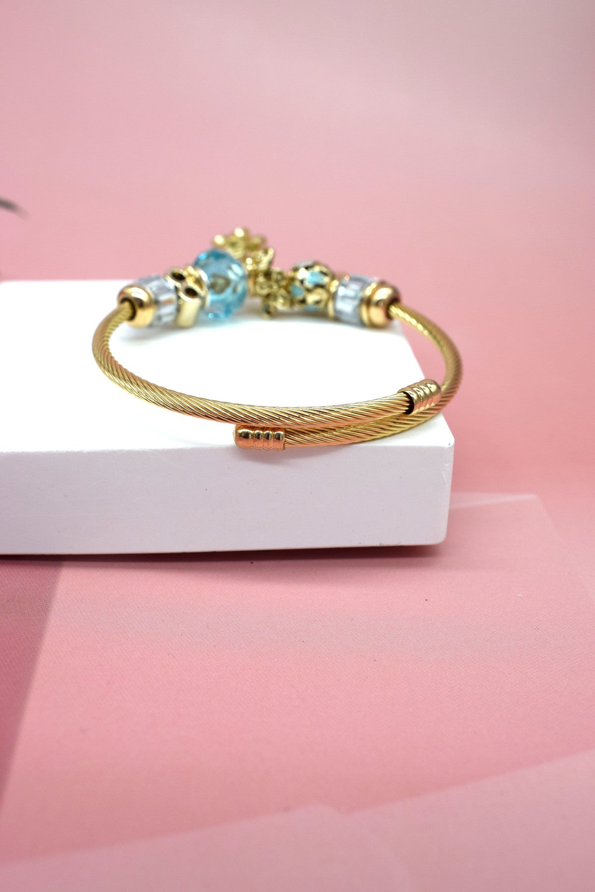 Jonc FBA ajustable coloré  – Confort & Liberté