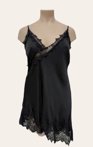 "Evidence" top - soft lace & natural femininity - with lace straps